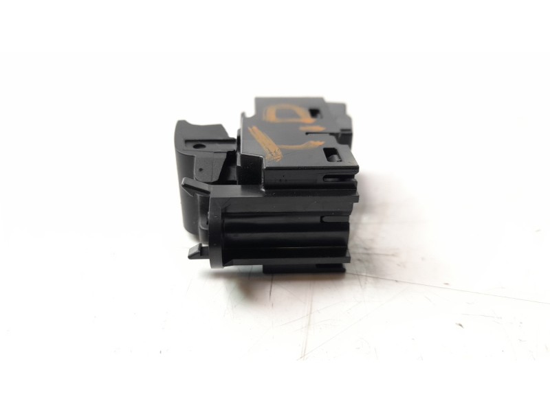 Recambio de mando elevalunas trasero derecho para jaguar e-pace 2.0 diesel cat referencia OEM IAM GX7314717AC  