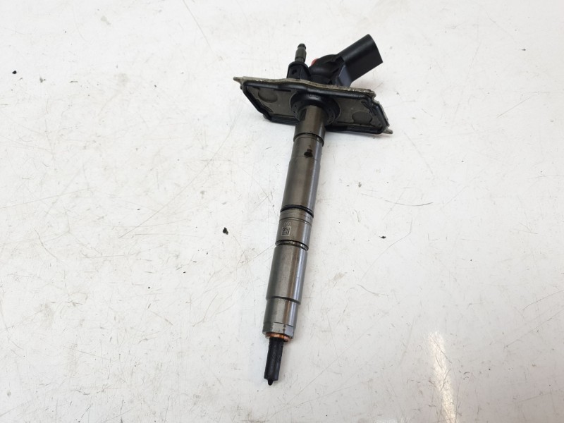 Recambio de inyector para porsche cayenne (typ 92aa) s diesel referencia OEM IAM 057130277AM  