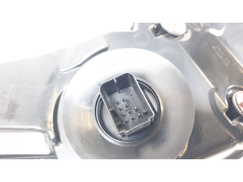 Recambio de piloto trasero derecho para mercedes-benz cle cle 220d referencia OEM IAM A2549064802  