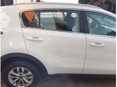 PUERTA TRASERA DERECHA 77004F1000 