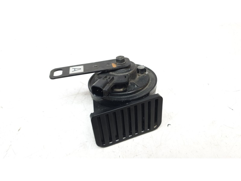 Recambio de claxon para jaguar e-pace first edition referencia OEM IAM J9C313802AA  