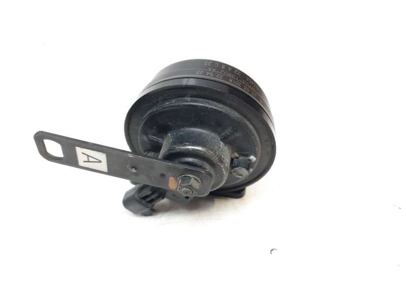 Recambio de claxon para jaguar e-pace first edition referencia OEM IAM J9C313802AA  