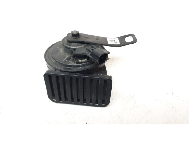 Recambio de claxon para jaguar e-pace first edition referencia OEM IAM J9C313801AA  