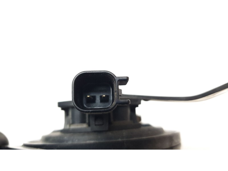 Recambio de claxon para jaguar e-pace first edition referencia OEM IAM J9C313801AA  