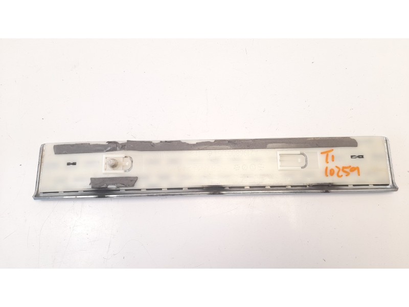 Recambio de moldura para mercedes-benz clase cls (w219) 320 cdi (219.322) referencia OEM IAM A2196800335  