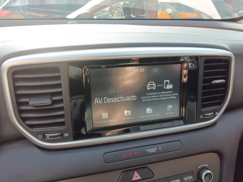 Recambio de pantalla multifuncion para kia sportage drive 4x2 referencia OEM IAM   