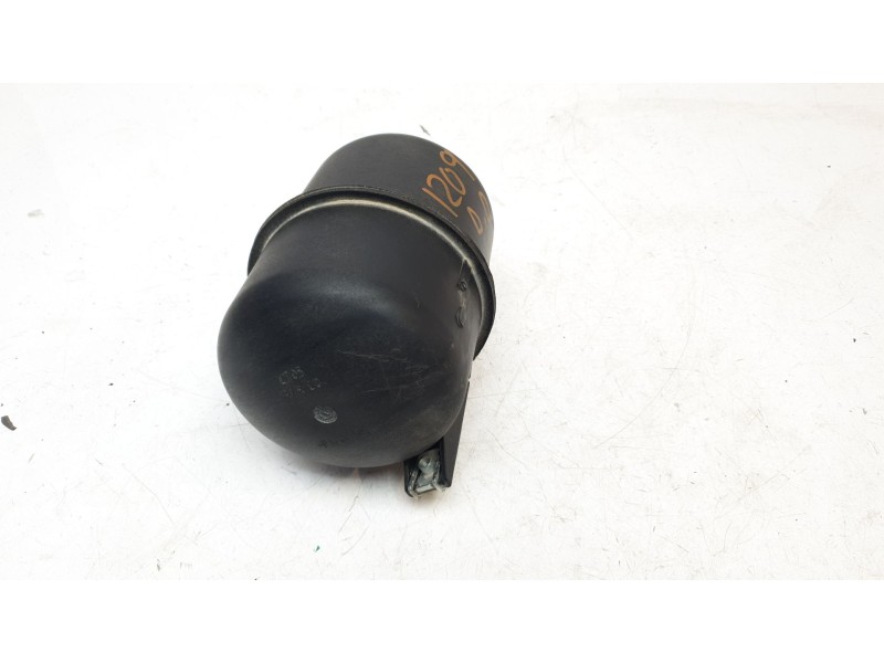 Recambio de deposito suspension para maserati ghibli iii (m157) 3.0 referencia OEM IAM 675000752  