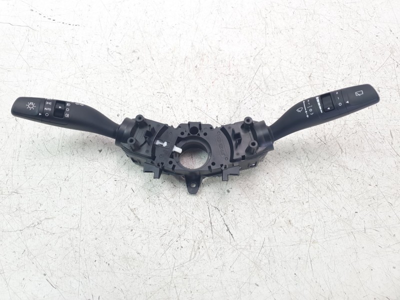 Recambio de mando multifuncion para kia stonic (ybcuv) concept referencia OEM IAM 93403D4952  