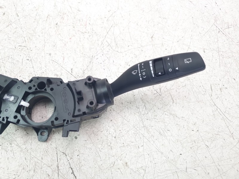 Recambio de mando multifuncion para kia stonic (ybcuv) concept referencia OEM IAM 93403D4952  