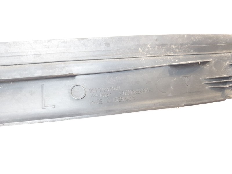 Recambio de moldura para porsche 911 (typ 997) carrera s coupe referencia OEM IAM 99757246501  