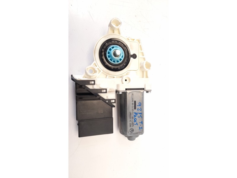 Recambio de motor elevalunas delantero derecho para volkswagen passat berlina (3c2) advance referencia OEM IAM 1K0959703P 973624
