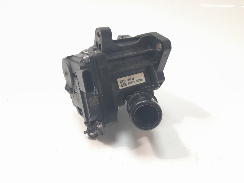 Recambio de bomba agua para kia stonic (ybcuv) concept referencia OEM IAM EHB0003  