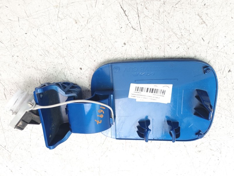 Recambio de tapa exterior combustible para kia stonic (ybcuv) concept referencia OEM IAM 69510H8400  