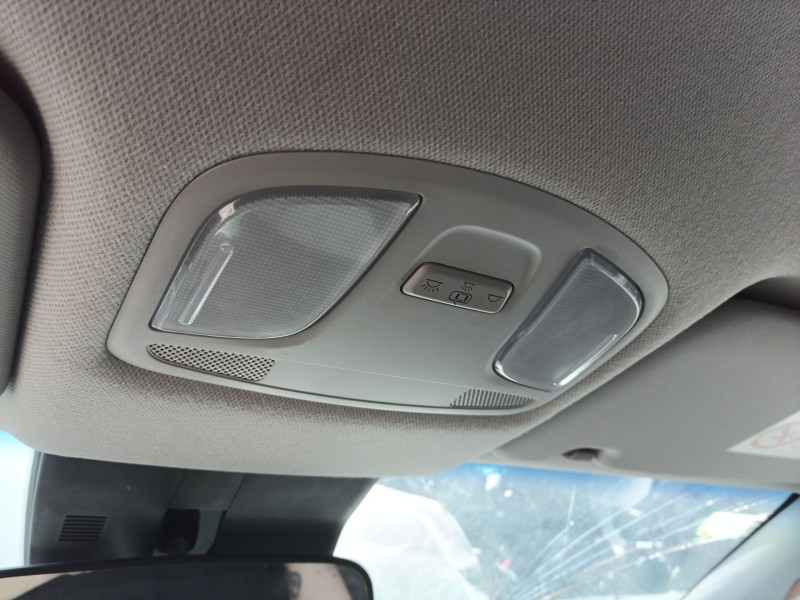 Recambio de luz interior para hyundai kona pure referencia OEM IAM   