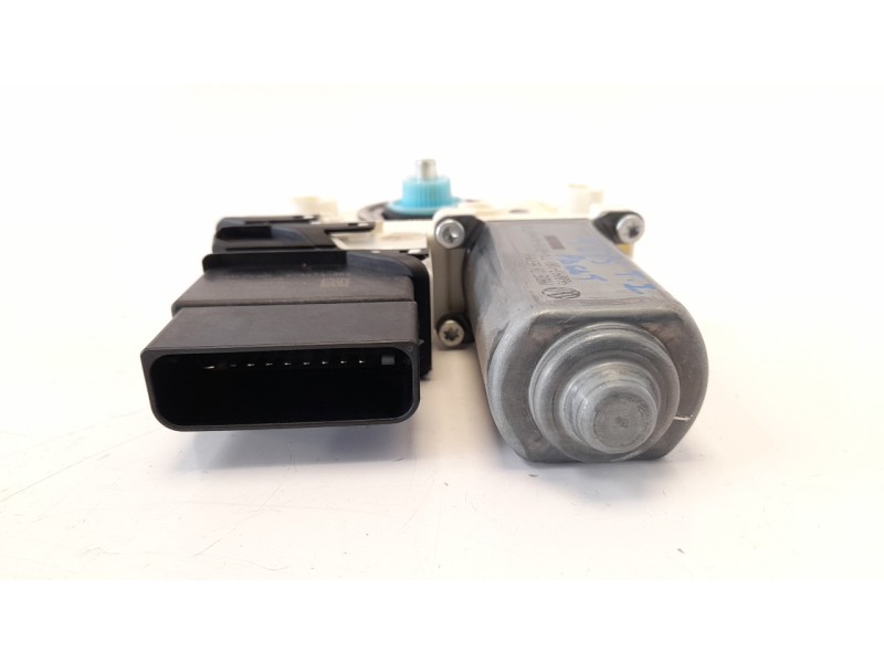 Recambio de motor elevalunas delantero derecho para volkswagen passat berlina (3c2) advance referencia OEM IAM 1K0959703P 973624