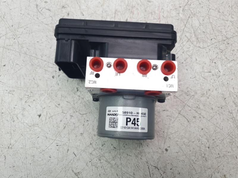Recambio de abs para kia stonic (ybcuv) concept referencia OEM IAM 58910H8450  