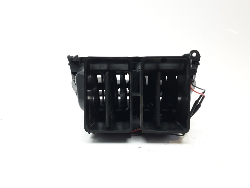 Recambio de aireador central para maserati ghibli iii (m157) 3.0 referencia OEM IAM 670150960  