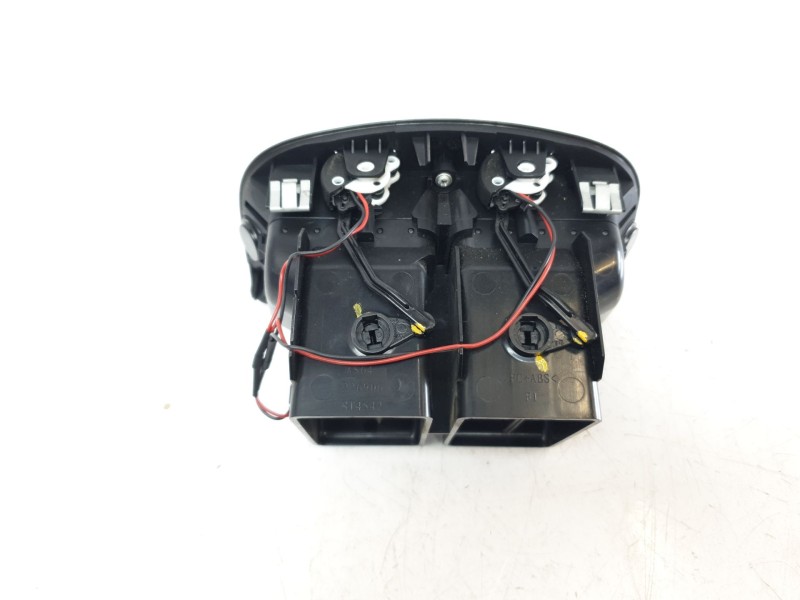 Recambio de aireador central para maserati ghibli iii (m157) 3.0 referencia OEM IAM 670150960  