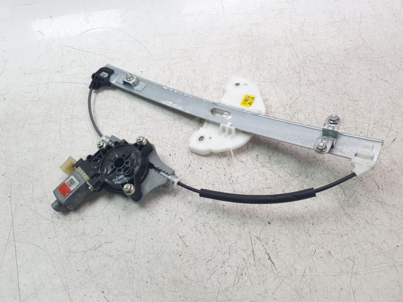 Recambio de elevalunas trasero derecho para kia stonic (ybcuv) concept referencia OEM IAM 83402H8100  