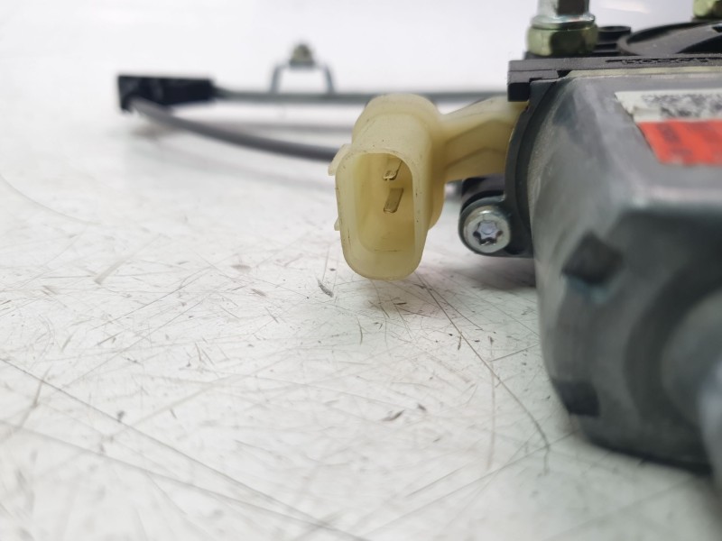 Recambio de elevalunas trasero derecho para kia stonic (ybcuv) concept referencia OEM IAM 83402H8100  