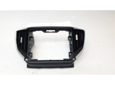 Recambio de aireador central para maserati ghibli iii (m157) 3.0 referencia OEM IAM 670168345  