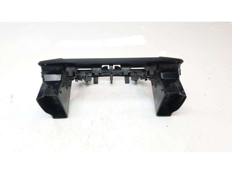Recambio de aireador central para maserati ghibli iii (m157) 3.0 referencia OEM IAM 670168345  
