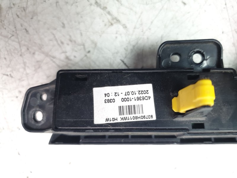 Recambio de warning para kia stonic (ybcuv) concept referencia OEM IAM 93790H8011WK  