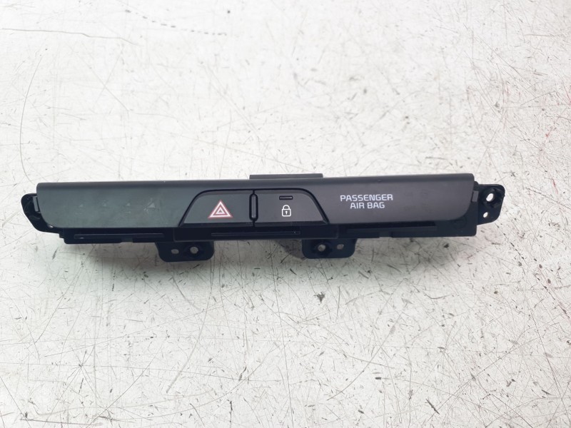 Recambio de warning para kia stonic (ybcuv) concept referencia OEM IAM 93790H8011WK  