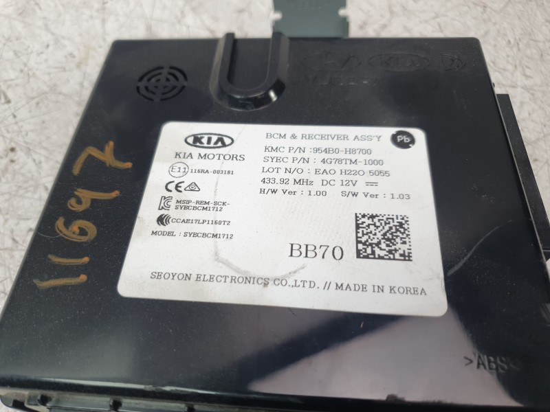 Recambio de modulo electronico para kia stonic (ybcuv) concept referencia OEM IAM 954B0H8700  