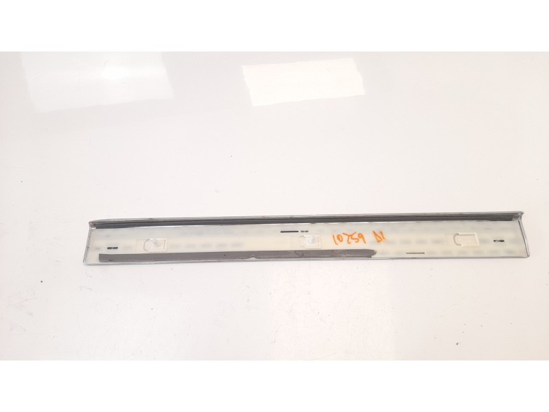Recambio de moldura para mercedes-benz clase cls (w219) 320 cdi (219.322) referencia OEM IAM A2196800135  
