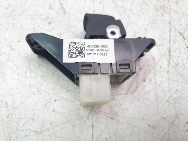 Recambio de mando elevalunas trasero izquierdo para kia stonic (ybcuv) concept referencia OEM IAM 4D65201000  