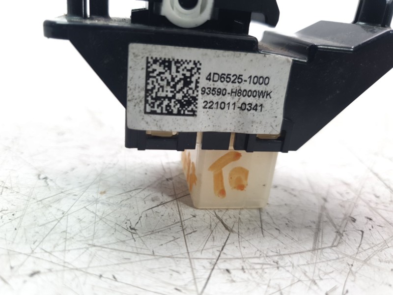 Recambio de mando elevalunas trasero derecho para kia stonic (ybcuv) concept referencia OEM IAM 4D65251000  