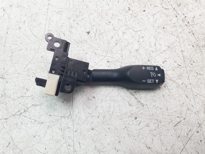 Recambio de mando control crucero para toyota yaris hybrid active referencia OEM IAM 2963H7D  