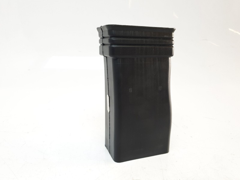 Recambio de moldura para maserati ghibli iii (m157) 3.0 referencia OEM IAM 670001703  
