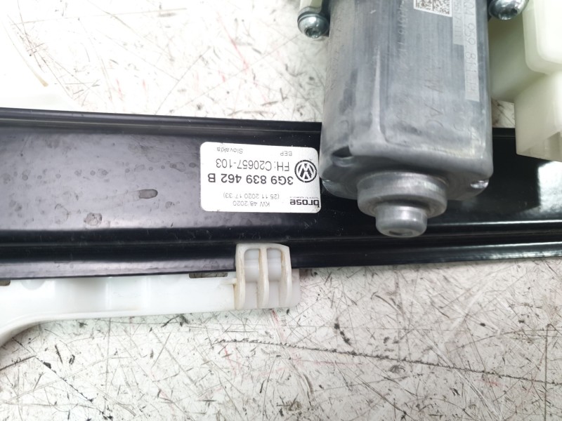 Recambio de elevalunas trasero derecho para volkswagen passat variant (cb5) r-line referencia OEM IAM 3G9839462B 106236418 