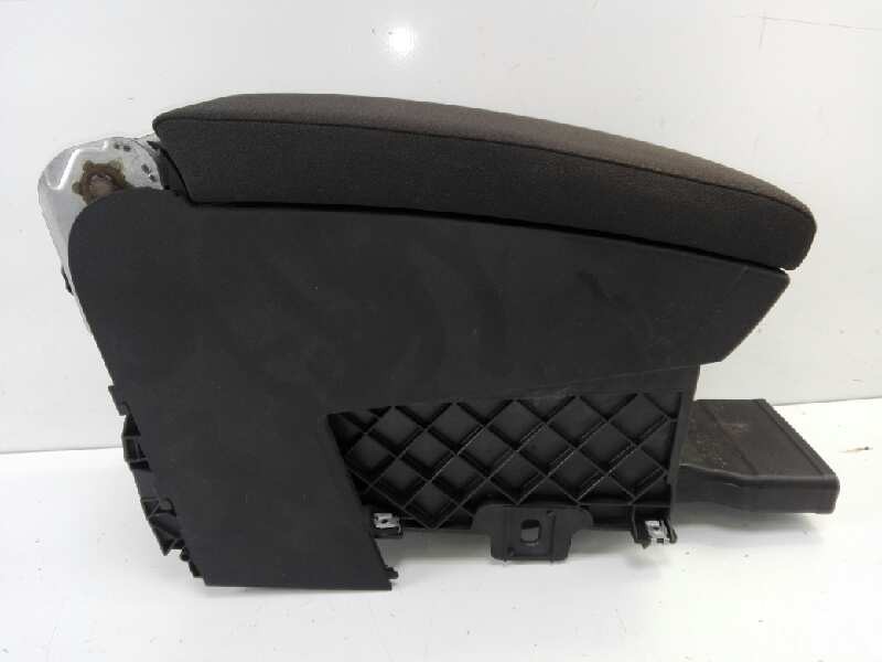 Recambio de apoyabrazos central para volkswagen passat berlina (3c2) advance referencia OEM IAM 3C0864249D  