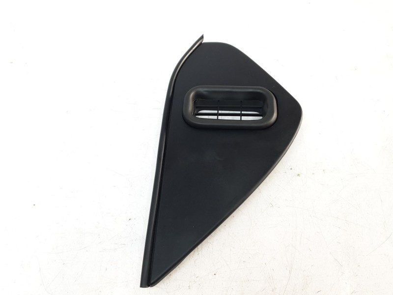 Recambio de moldura para maserati ghibli iii (m157) 3.0 referencia OEM IAM 670018433  