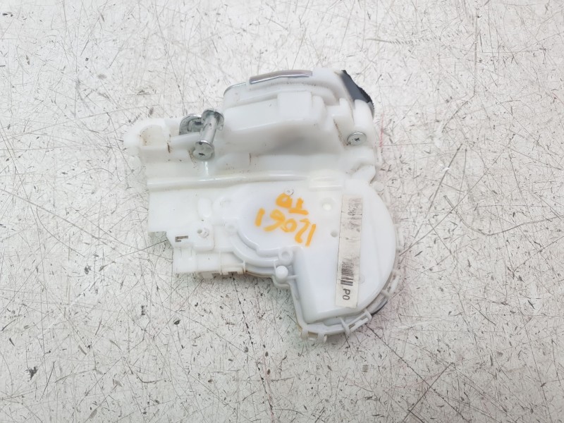 Recambio de cerradura puerta trasera derecha para suzuki vitara 1.5 strong hybrid gle 2wd referencia OEM IAM 8230154P02000  