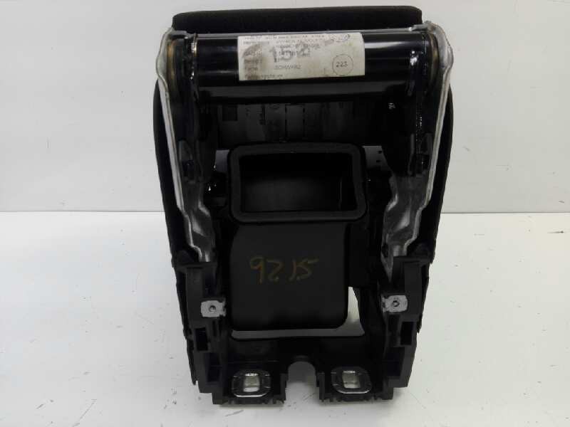 Recambio de apoyabrazos central para volkswagen passat berlina (3c2) advance referencia OEM IAM 3C0864249D  