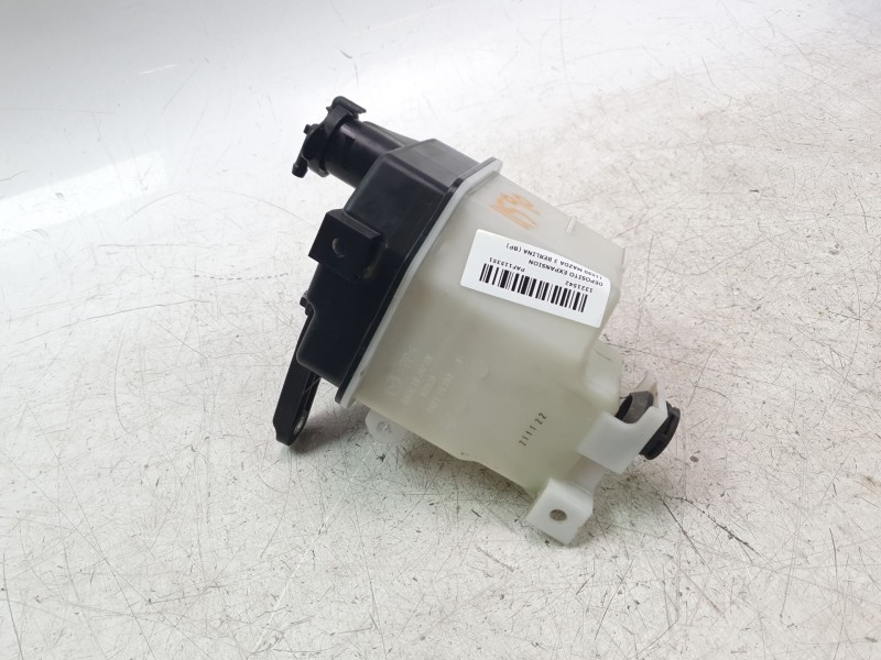 Recambio de deposito expansion para mazda 3 berlina (bp) referencia OEM IAM PAF115351  