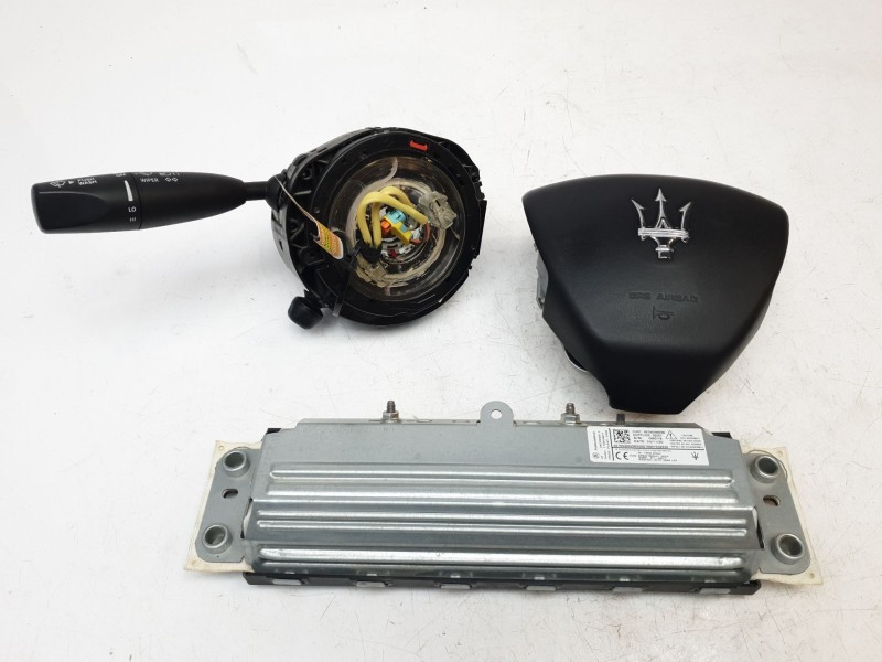 Recambio de kit airbag para maserati ghibli iii (m157) 3.0 referencia OEM IAM 670001423  