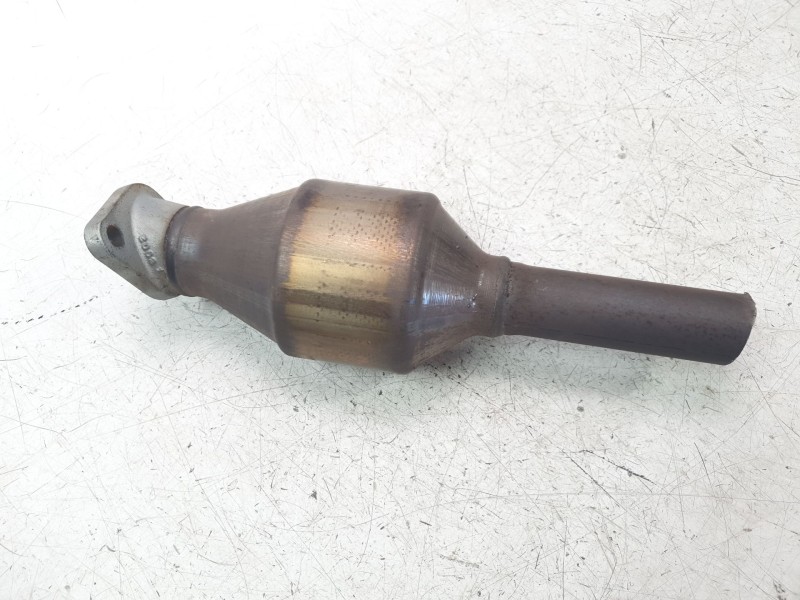 Recambio de catalizador para kia stonic (ybcuv) concept referencia OEM IAM U08010  