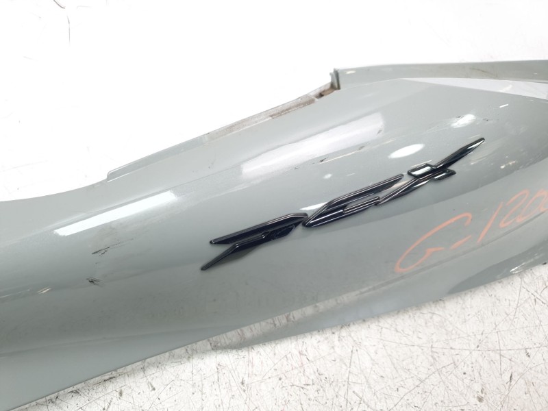 Recambio de moldura para honda pcx pcx 125 (jk05) referencia OEM IAM 83510K1ZJ100  