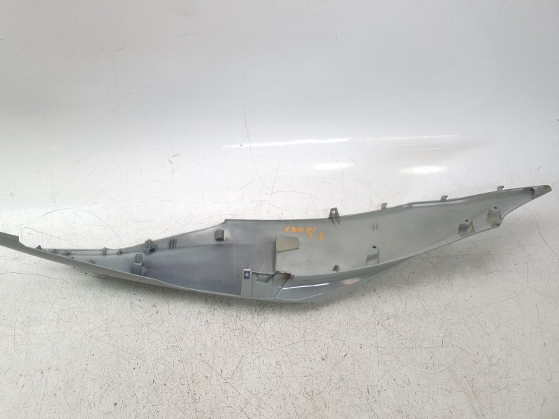 Recambio de moldura para honda pcx pcx 125 (jk05) referencia OEM IAM 83510K1ZJ100  