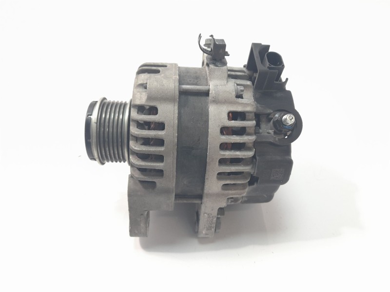 Recambio de alternador para kia stonic (ybcuv) concept referencia OEM IAM 3730007500 ALF150124DP 