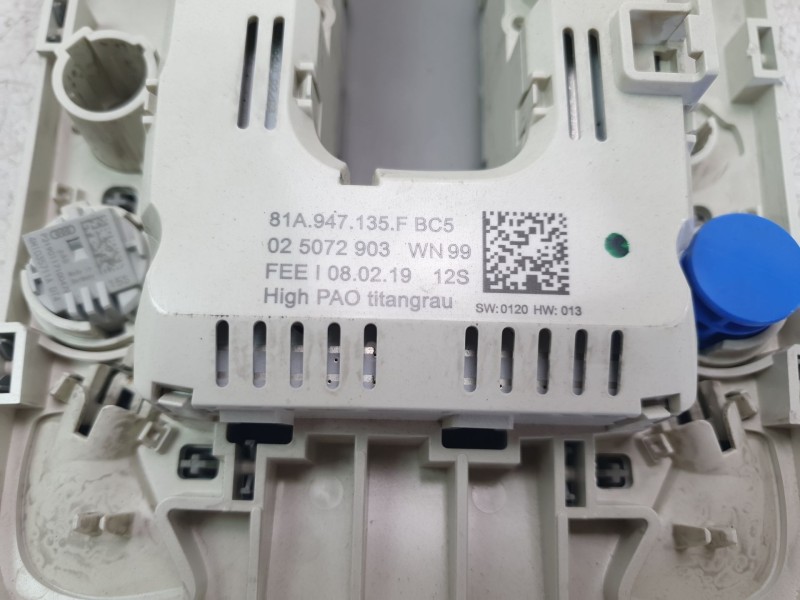 Recambio de luz interior para audi q2 (gab) 1.0 tfsi referencia OEM IAM 81A947135F  