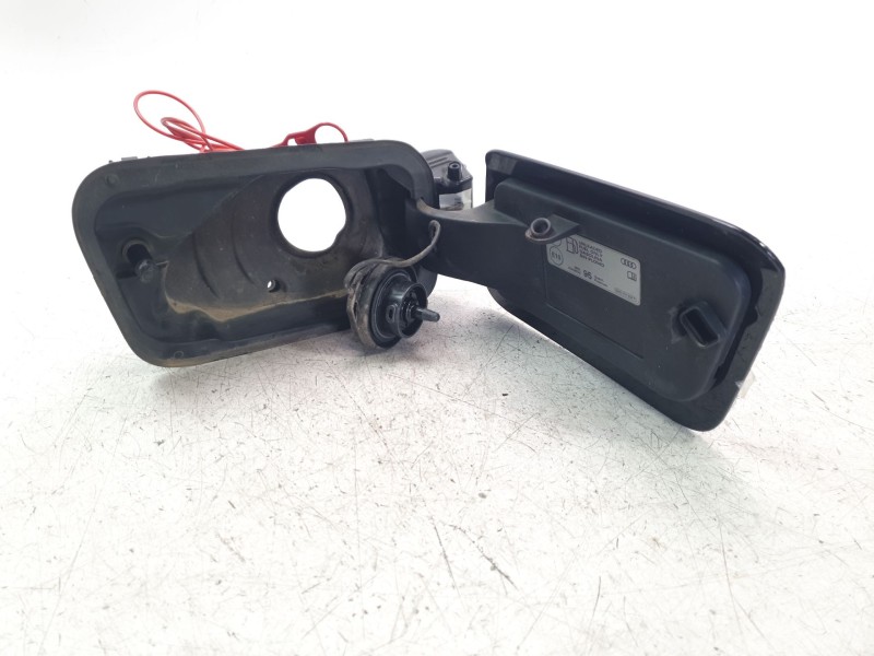 Recambio de tapa exterior combustible para audi q2 (gab) 1.0 tfsi referencia OEM IAM 81A809906  