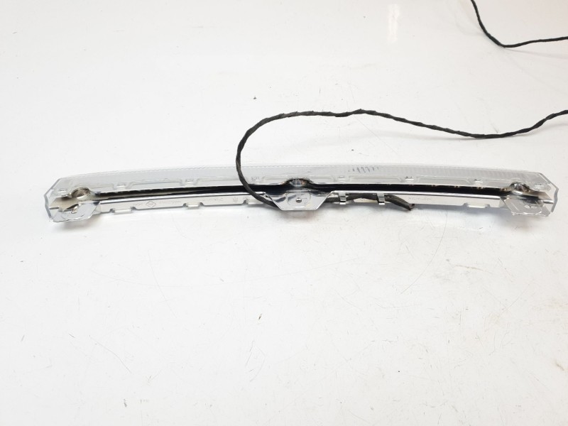 Recambio de luz central de freno para maserati ghibli iii (m157) 3.0 referencia OEM IAM 670008130  