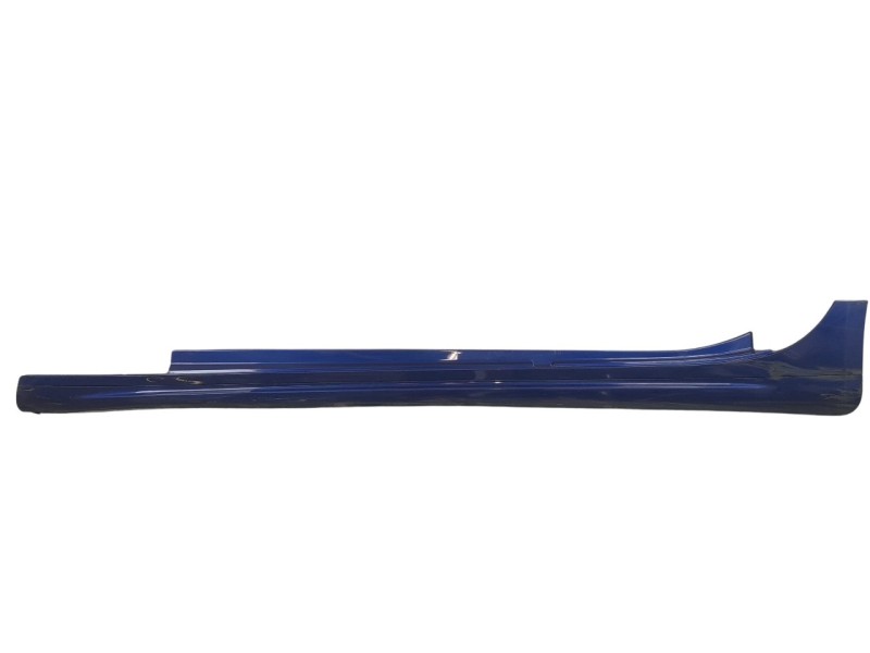 Recambio de estribos laterales para maserati ghibli iii (m157) 3.0 referencia OEM IAM 670010789  