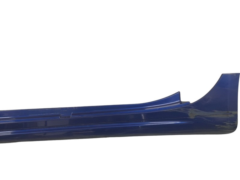 Recambio de estribos laterales para maserati ghibli iii (m157) 3.0 referencia OEM IAM 670010789  